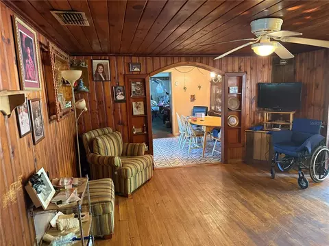 Living - 120 4th Wahneta St E, Winter Haven, FL 33880 photo 3 of 3