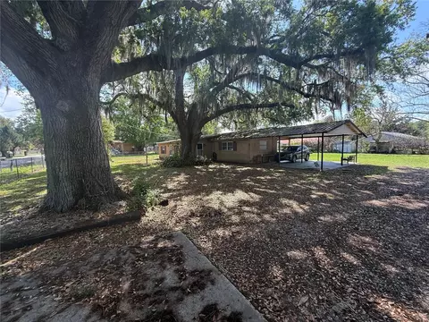 Exterior - 120 4th Wahneta St E, Winter Haven, FL 33880 photo 4 of 6