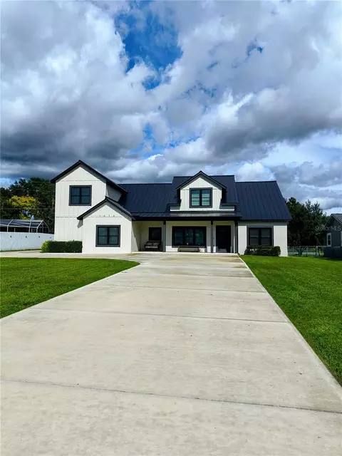 1070 Lake Ariana Blvd, Auburndale, FL 33823