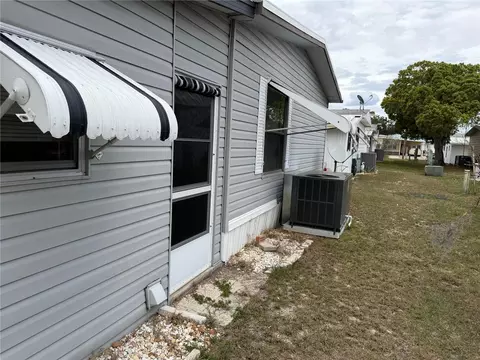 4038 Rolling Oaks Dr, Winter Haven, FL 33880 photo 4