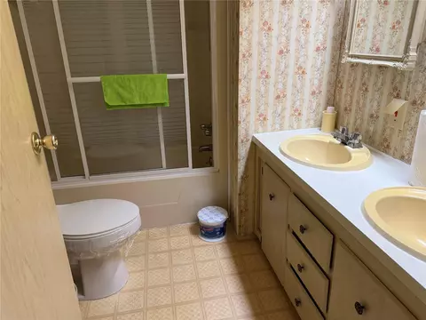 4038 Rolling Oaks Dr, Winter Haven, FL 33880 photo 9
