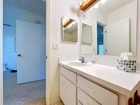 Bath - 1790 Sunrise Dr, Bartow, FL 33830 photo 4 of 7