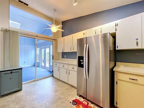 Kitchen - 1790 Sunrise Dr, Bartow, FL 33830 photo 9 of 9