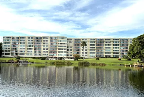 700 Mirror Ter NW #507, Winter Haven, FL 33880