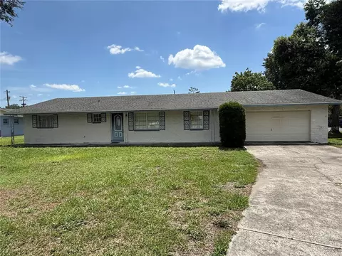1313 Magdalene Ct E, Lakeland, FL 33801