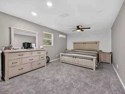 Bedroom - 1380 Eagle Ave E, Eagle Lake, FL 33839 photo 1 of 4