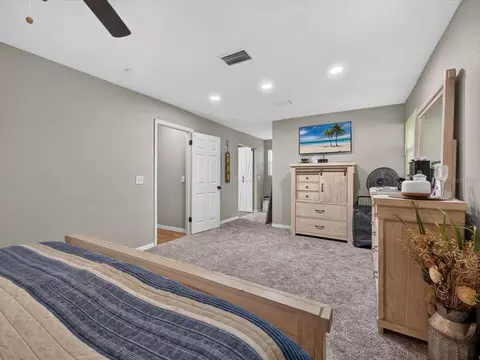 Bedroom - 1380 Eagle Ave E, Eagle Lake, FL 33839 photo 2 of 4