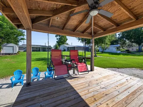 Exterior - 1380 Eagle Ave E, Eagle Lake, FL 33839 photo 11 of 12