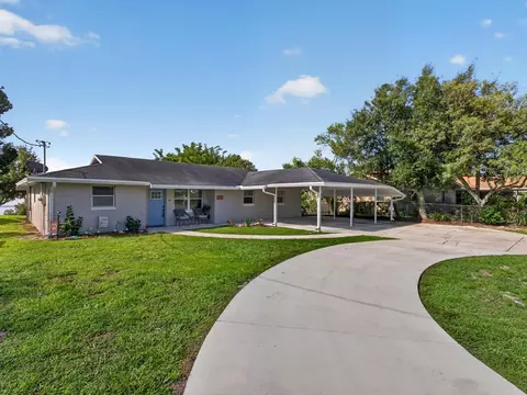 Exterior - 1380 Eagle Ave E, Eagle Lake, FL 33839 photo 12 of 12