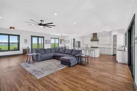 Living - 5771 Weita Rd, Bartow, FL 33830 photo 3 of 10