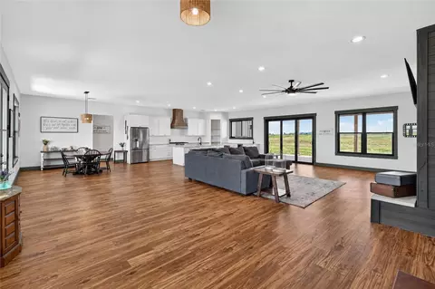 Living - 5771 Weita Rd, Bartow, FL 33830 photo 2 of 10