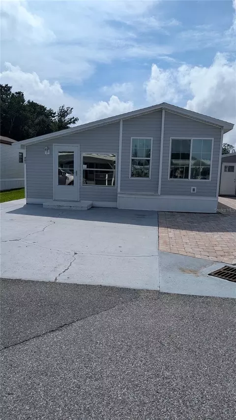 207 Citrus Ridge Dr, Davenport, FL 33837