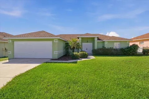 Exterior - 7123 Summit Dr, Winter Haven, FL 33884 photo 2 of 6
