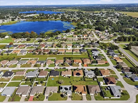 View/Area - 7123 Summit Dr, Winter Haven, FL 33884 photo 2 of 6