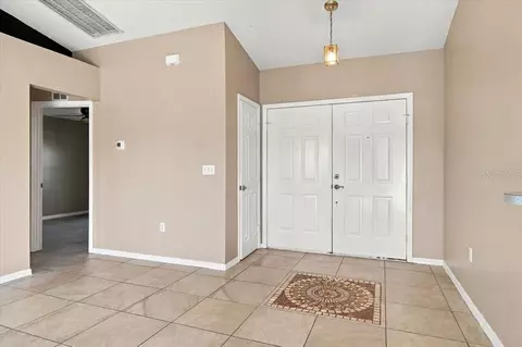 Entry Way - 7123 Summit Dr, Winter Haven, FL 33884 photo 2 of 2