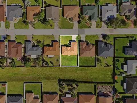 View/Area - 7123 Summit Dr, Winter Haven, FL 33884 photo 6 of 6