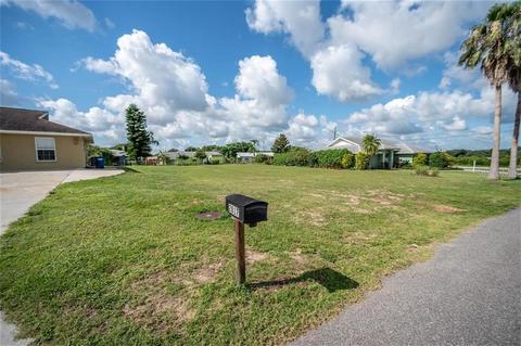 2823 Summit Dr, Sebring, FL 33870 photo 1
