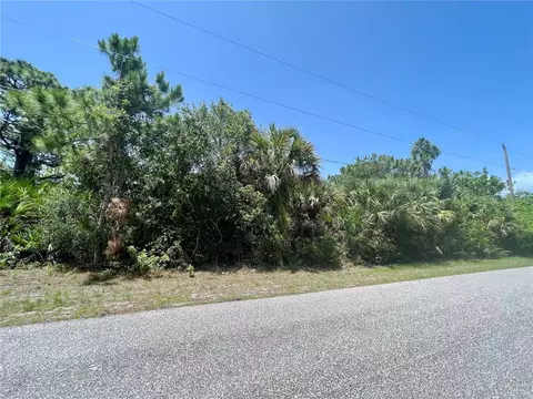 9068 Carnation Ave, Englewood, FL 34224