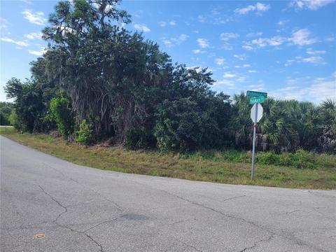 18597 Robinson Ave, Port Charlotte, FL 33948