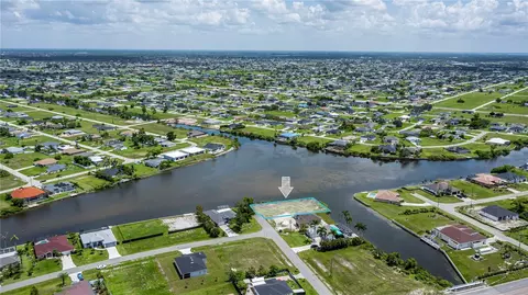 817 NE 5th Ave, Cape Coral, FL 33909