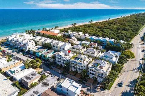 340 Elm St #B-8, Hollywood, FL 33019