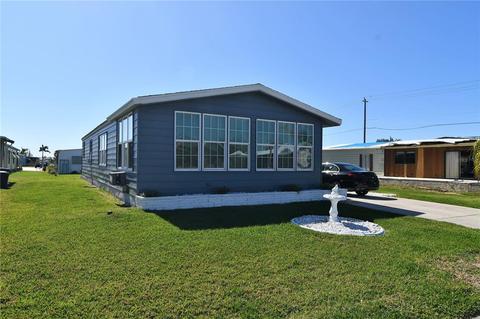 371 Catamaran Ct, North Port, FL 34287