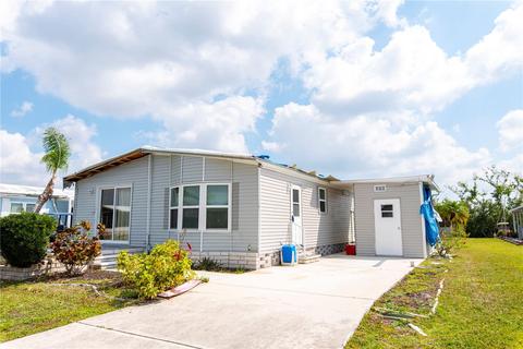 748 Riverview Cir, North Port, FL 34287