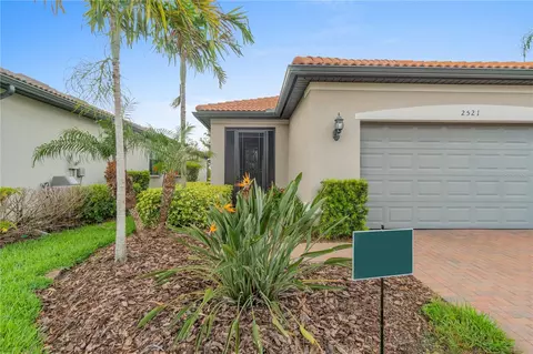2521 Daisy Dr, North Port, FL 34289
