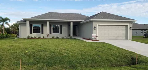 9607 Spring Cir, Port Charlotte, FL 33981
