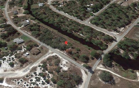 105 Roosevelt Ln NE, Lake Placid, FL 33852