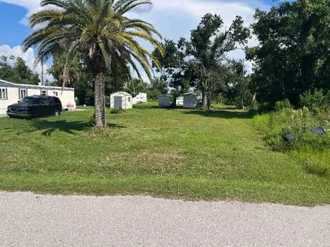 5621 Beechwood St, Punta Gorda, FL 33982