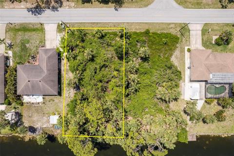 1222 Yorkshire St, Port Charlotte, FL 33952