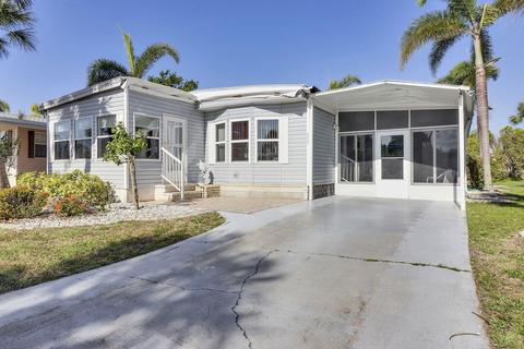 2100 Kings Hwy #207, Port Charlotte, FL 33980