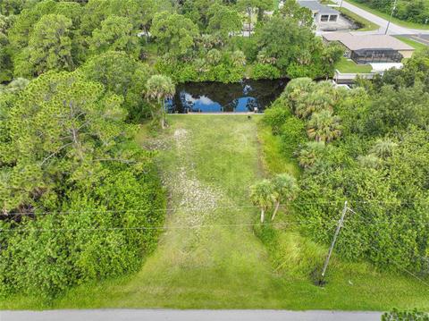313 Ramblewood St, Port Charlotte, FL 33953