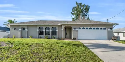 326 SW 28th Ter, Cape Coral, FL 33914