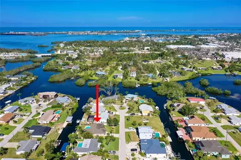1029 Kant St, Englewood, FL 34224