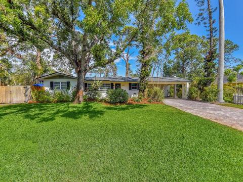 3669 Marvaez St, Fort Myers, FL 33901