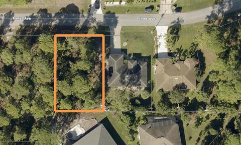 Finlet Avenue, North Port, FL 34288