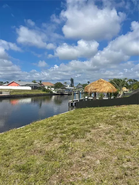 1444 SE 20th St, Cape Coral, FL 33990