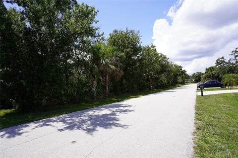 6159 Sturgis St, Englewood, FL 34224