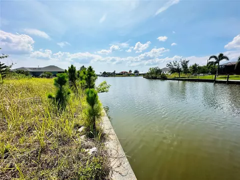 15498 Viscount Cir, Port Charlotte, FL 33981