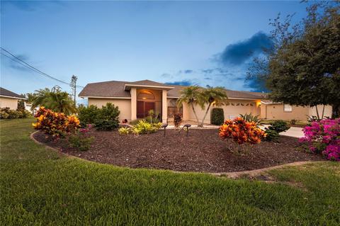87 Pinehurst Pl, Rotonda West, FL 33947