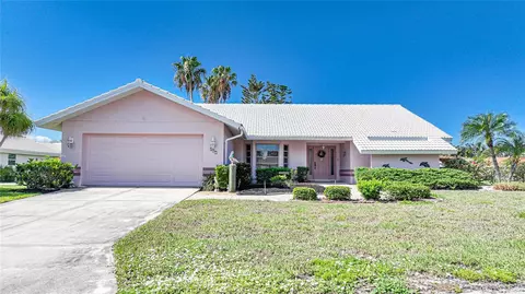 537 Dover Dr S, Englewood, FL 34223