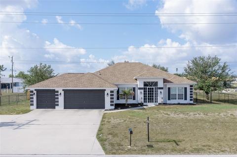 206 Kismet Pkwy E, Cape Coral, FL 33909