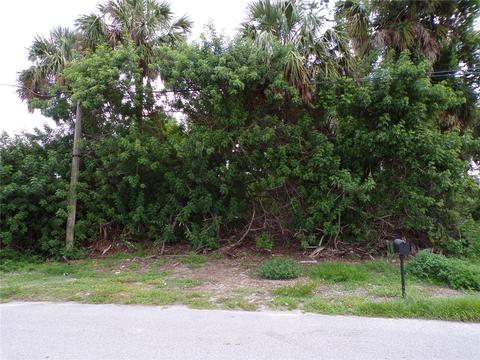 Tupelo Avenue, North Port, FL 34286