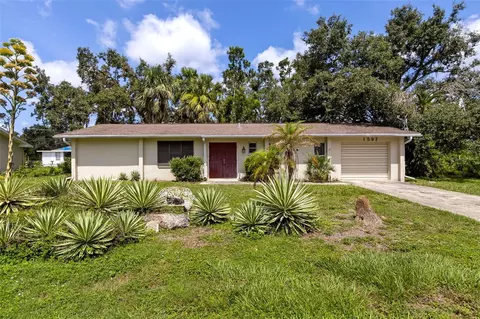 1597 Hinton St, Port Charlotte, FL 33952