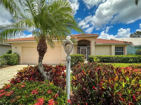 2121 Rio Nuevo Dr, North Fort Myers, FL 33917