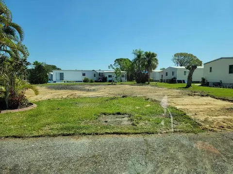 723 Fairmount Dr, North Port, FL 34287