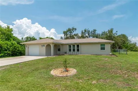 195 Ferris Dr NW, Port Charlotte, FL 33952