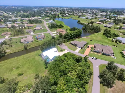 232 San Cristobal Ave, Punta Gorda, FL 33983